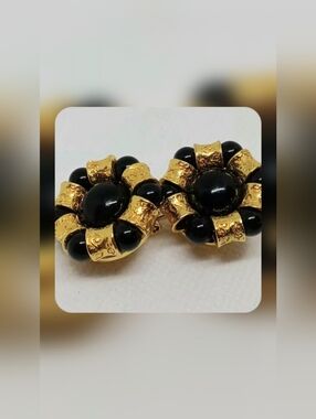 GLC Elegant Black and Gold Clip Earrings